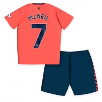 Billiga Everton Dwight McNeil #7 Barnkläder Borta fotbollskläder till baby 2023-24 Kortärmad (+ Korta byxor)